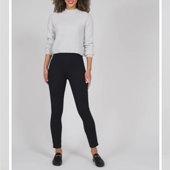 • Spanx • Women’s The Perfect Pant, Ankle 4-Pocket Black Medium Ponte Fabric - Picture 1 of 4